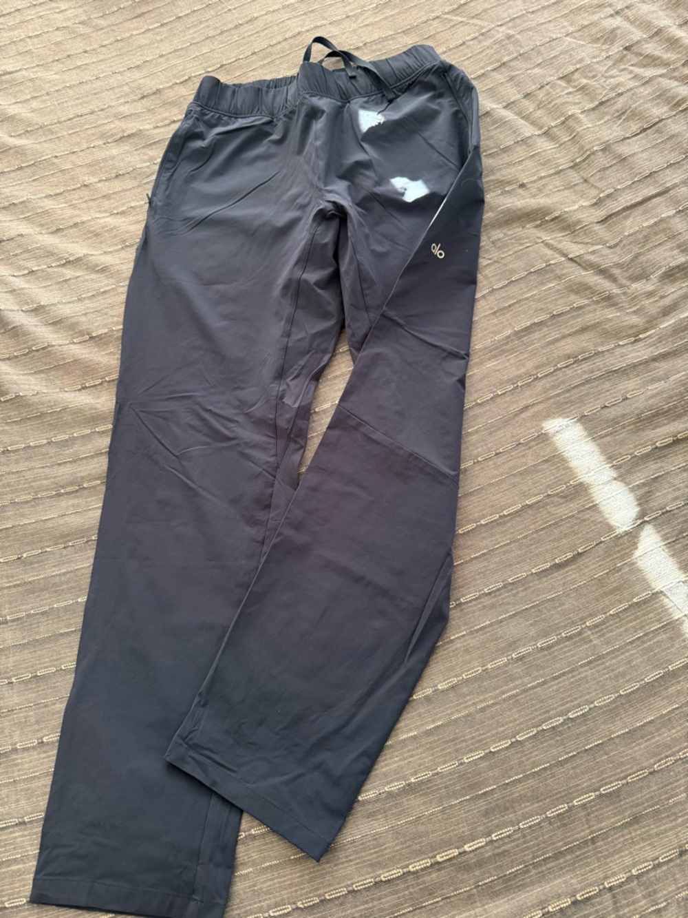 ALO Yoga Black Men's Lightweight Jogger Sweatpants